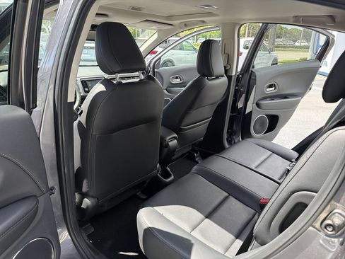 Used 2022 Honda HR-V EX-L image 29
