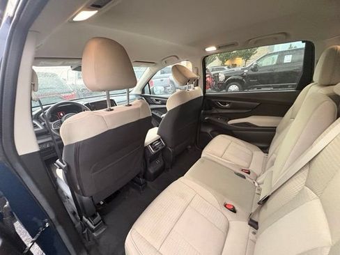 Used 2025 Subaru Ascent Premium AWD/4WD image 14
