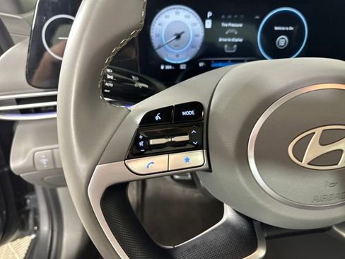 Certified 2025 Hyundai Elantra SEL image 43