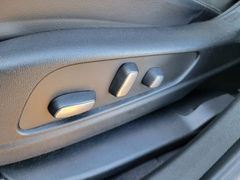 Used 2022 Cadillac XT5 Sportv w/ Technology Package image 17