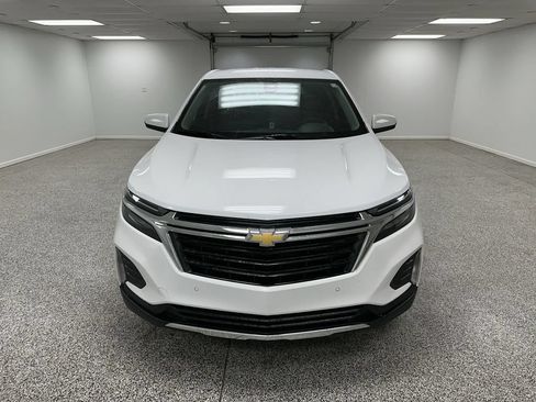 Used 2024 Chevrolet Equinox LT AWD/4WD image 3