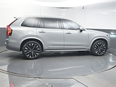 Used 2026 Volvo XC90 B6 Plus w/ Protection Package Premier AWD/4WD image 8