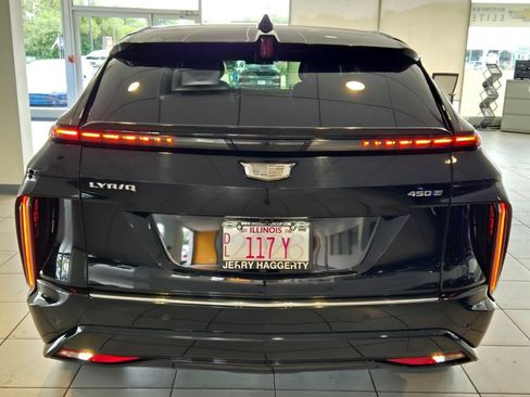 Used 2024 Cadillac Lyriq Luxury RWD image 12