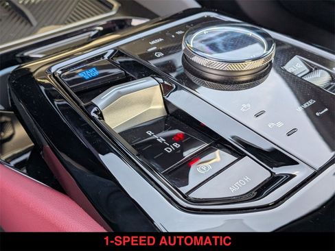 Used 2025 BMW i5 xDrive40 w/ Premium Package image 21