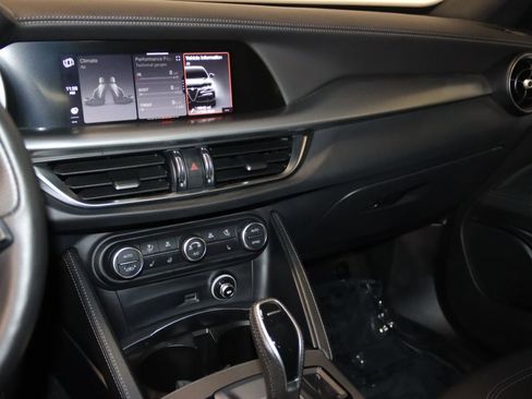 Used 2024 Alfa Romeo Stelvio Veloce image 52