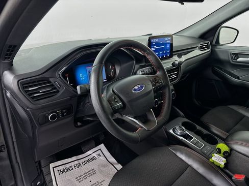 Used 2025 Ford Escape ST-Line FWD image 9