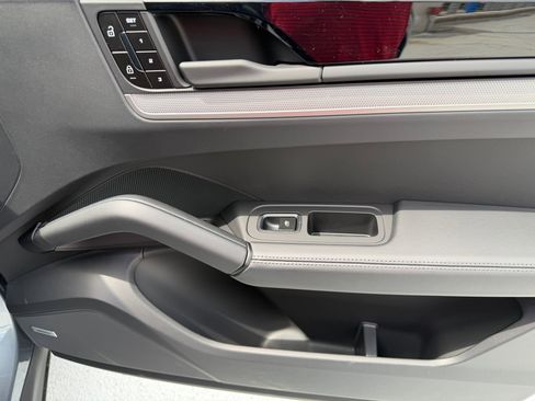 New 2026 Porsche Cayenne S AWD/4WD image 19