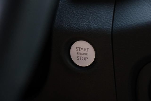 Used 2022 Nissan Frontier S w/ Technology Package AWD/4WD image 15