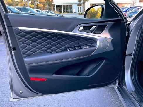 Used 2020 Genesis G70 2.0T w/ Prestige Package image 21