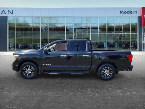 Used 2021 Nissan Titan SV w/ SV Convenience Package RWD image 8