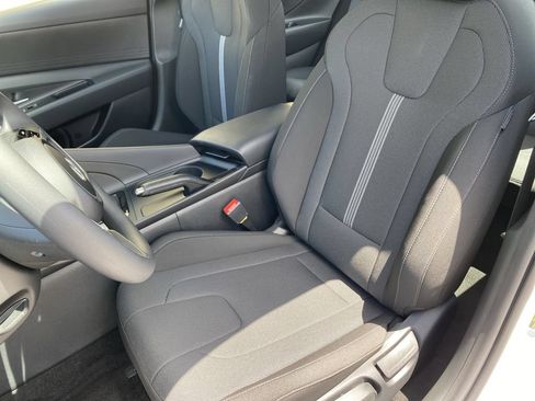 New 2026 Hyundai Elantra SE FWD image 11