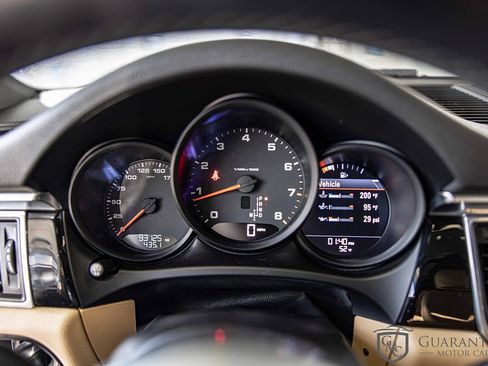 Used 2017 Porsche Macan image 23