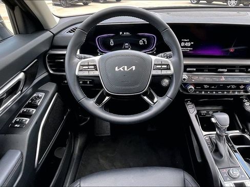 Used 2025 Kia Telluride S AWD/4WD image 5