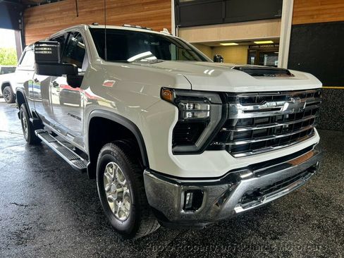 Used 2024 Chevrolet Silverado 2500 LTZ w/ LPO, Dark Essentials Package AWD/4WD image 9