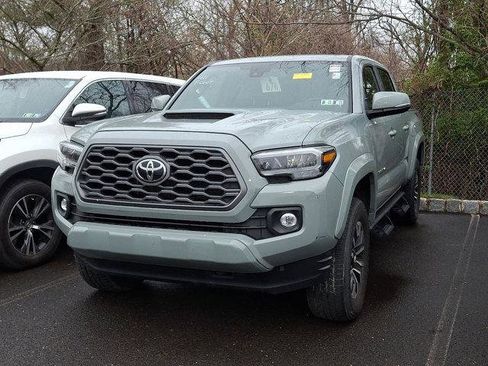 Certified 2022 Toyota Tacoma TRD Sport w/ TRD Premium Sport Package image 5