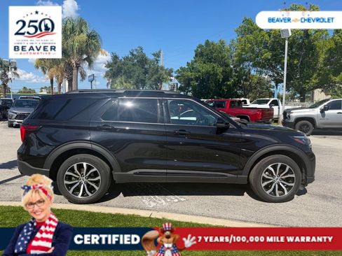 Used 2025 Ford Explorer ST-Line AWD/4WD image 3