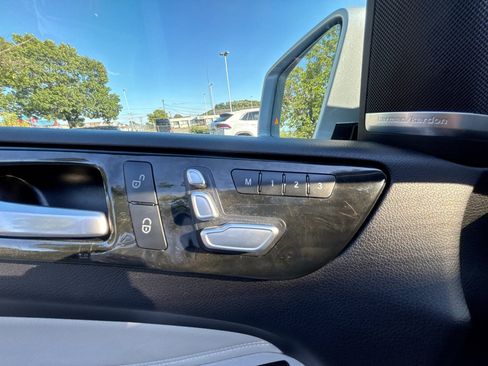 Used 2017 Mercedes-Benz GLS 550 4MATIC image 14