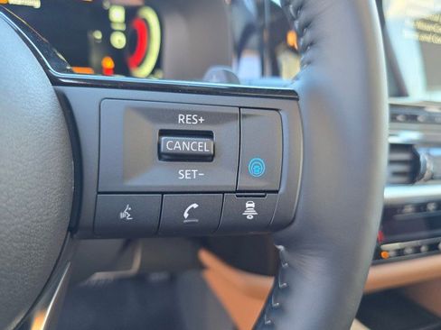 New 2025 Nissan Pathfinder Platinum image 31