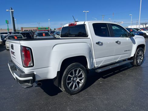 Used 2022 GMC Canyon Denali image 7