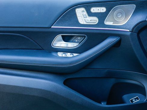 New 2026 Mercedes-Benz GLS 450 4MATIC image 21