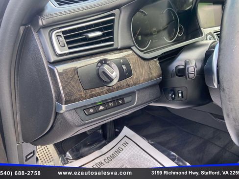 Used 2015 BMW 750Li xDrive w/ M Sport Edition AWD/4WD image 22