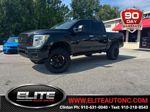 Used 2017 Nissan Titan SL w/ SL Towing Convenience Package RWD image 1