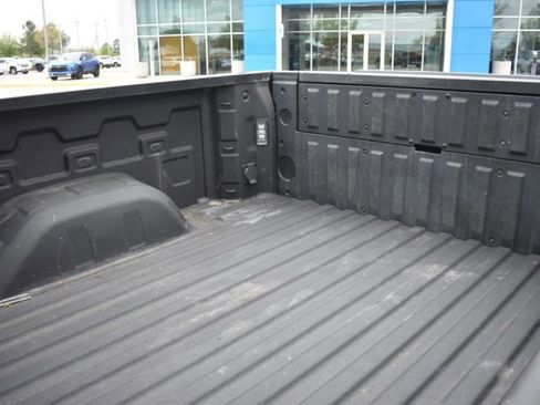 Used 2023 GMC Sierra 1500 SLT w/ SLT Premium Package RWD image 12