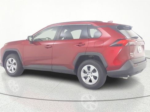 Used 2019 Toyota RAV4 LE image 5