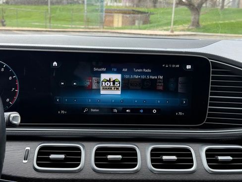 Used 2020 Mercedes-Benz GLS 450 4MATIC image 11