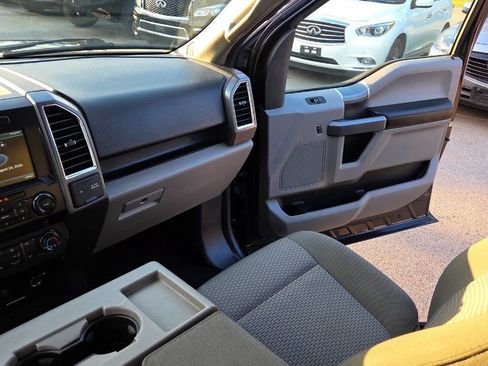 Used 2015 Ford F150 XLT w/ Equipment Group 302A Luxury AWD/4WD image 36