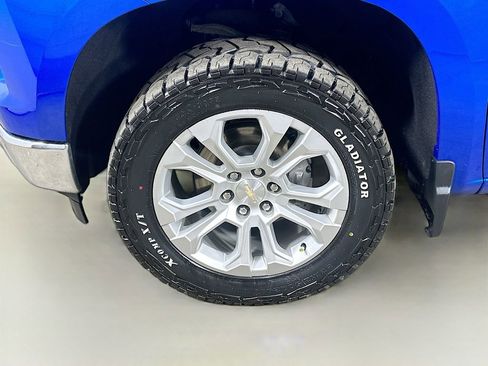 Used 2023 Chevrolet Silverado 1500 LTZ image 8