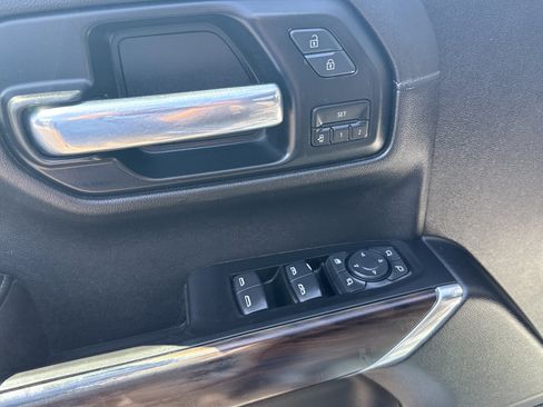 Used 2021 GMC Sierra 1500 SLT w/ SLT Premium Package AWD/4WD image 18