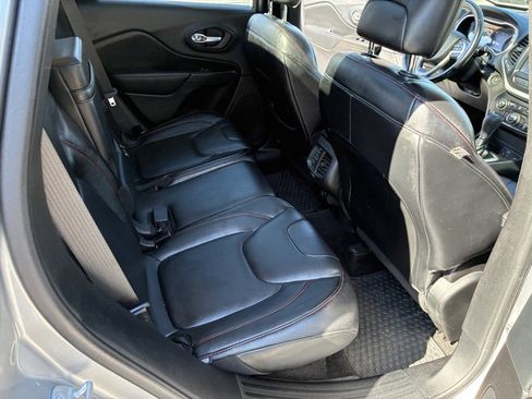 Used 2014 Jeep Cherokee Trailhawk w/ Comfort/Convenience Group image 17