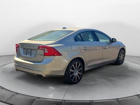 Used 2018 Volvo S60 T5 Inscription image 5