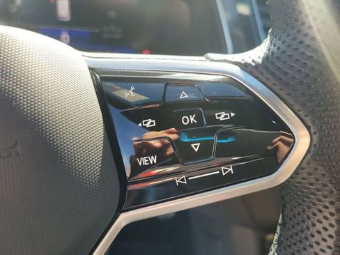 Used 2024 Volkswagen Tiguan SE R-Line w/ MDO Package, Three-Row image 14