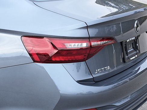 Certified 2024 Volkswagen Jetta Sport image 30