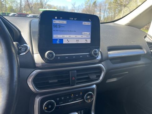 Used 2019 Ford EcoSport SE image 24