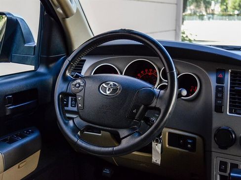 Used 2013 Toyota Sequoia SR5 image 22