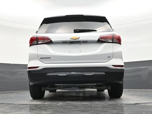 Used 2024 Chevrolet Equinox LT FWD image 23
