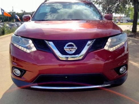 Used 2016 Nissan Rogue SL w/ SL Premium Package FWD image 2