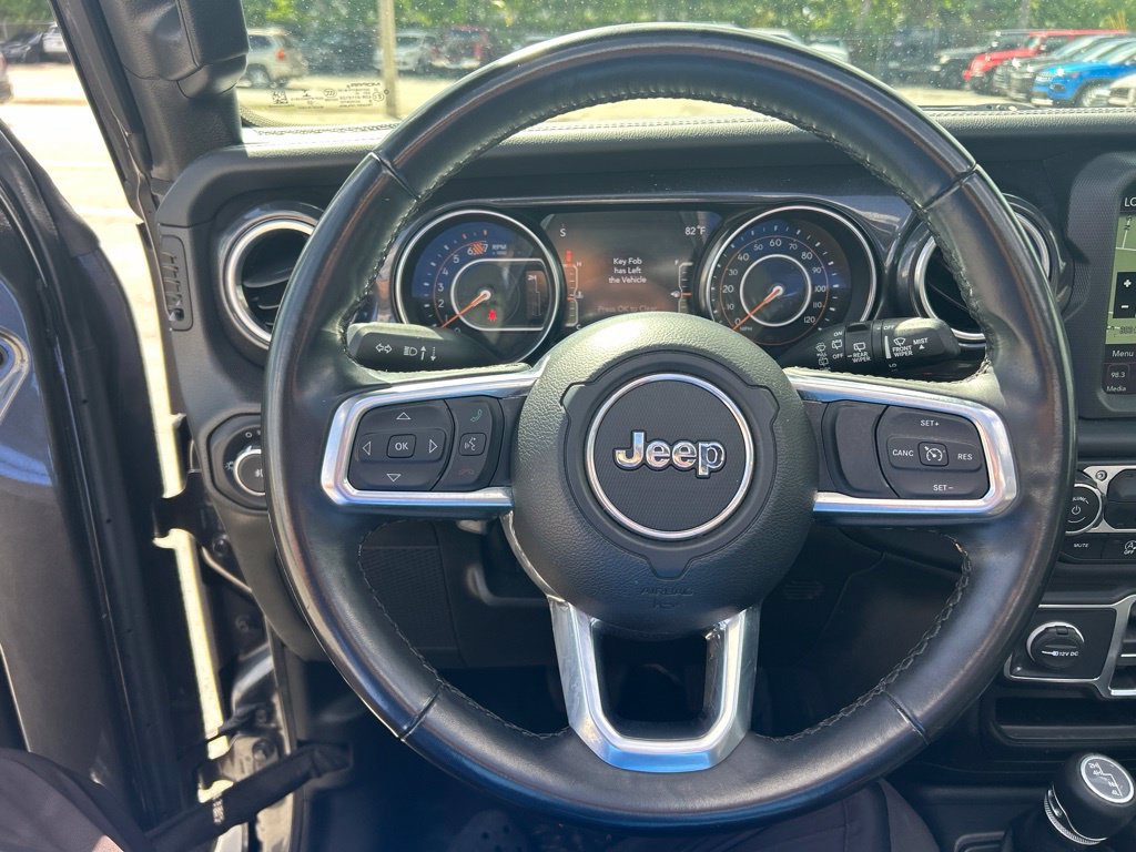 Used 2021 Jeep Wrangler Unlimited Sahara AWD/4WD image 17
