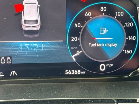Used 2024 Volkswagen Atlas Cross Sport SE FWD image 17