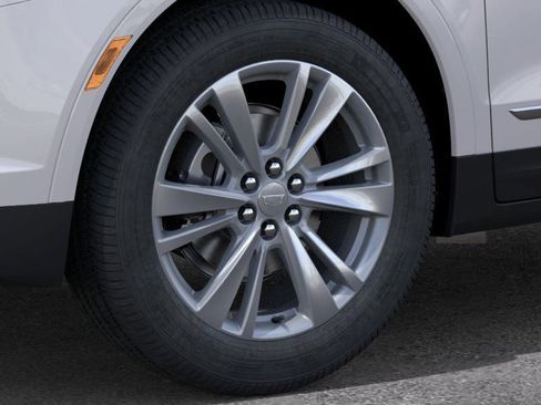 New 2025 Cadillac XT5 Premium Luxury w/ LPO, Floor Liner Package FWD image 9