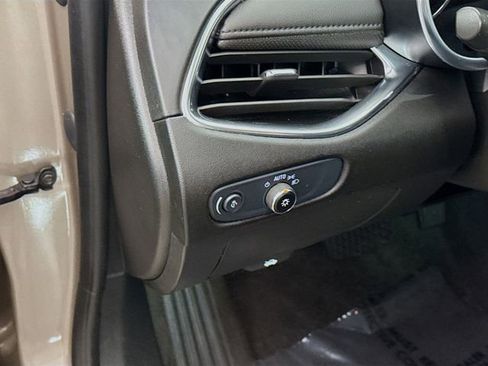 Used 2024 Chevrolet Malibu LT image 12