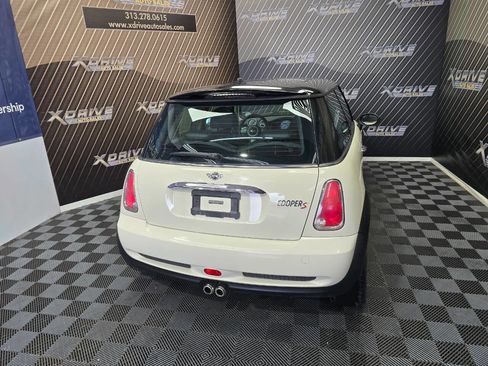 Used 2005 MINI Cooper S image 12