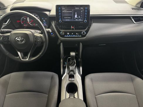 Used 2022 Toyota Corolla Cross LE w/ Moonroof Package AWD/4WD image 19