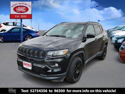 Used 2025 Jeep Compass Latitude w/ Convenience Group