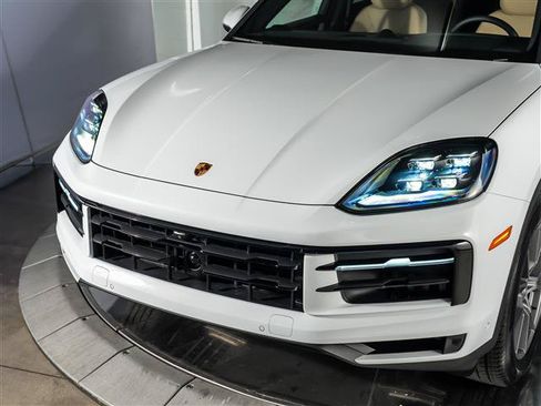 New 2026 Porsche Cayenne S AWD/4WD image 11