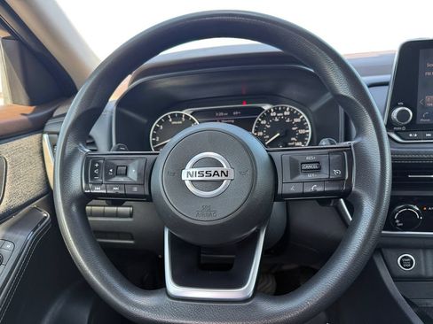 Used 2021 Nissan Rogue S AWD/4WD image 12