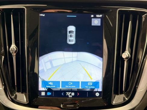 Used 2024 Volvo S60 B5 Core image 13